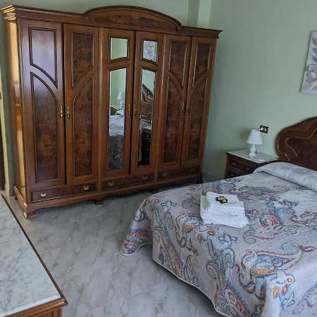 Alicia Bis Apartament